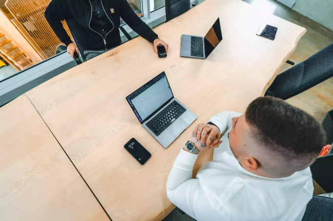 Heldency GmbH - Online Marketing Agentur - Frederik van-Landeghem Beratung